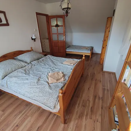 Tulipanos Haz * Velence