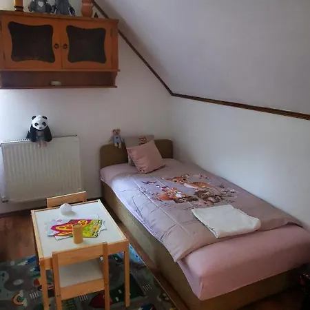 Tulipanos Haz Apartment *
