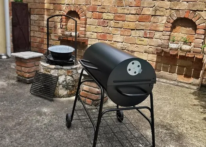 Tulipanos Haz Apartmán