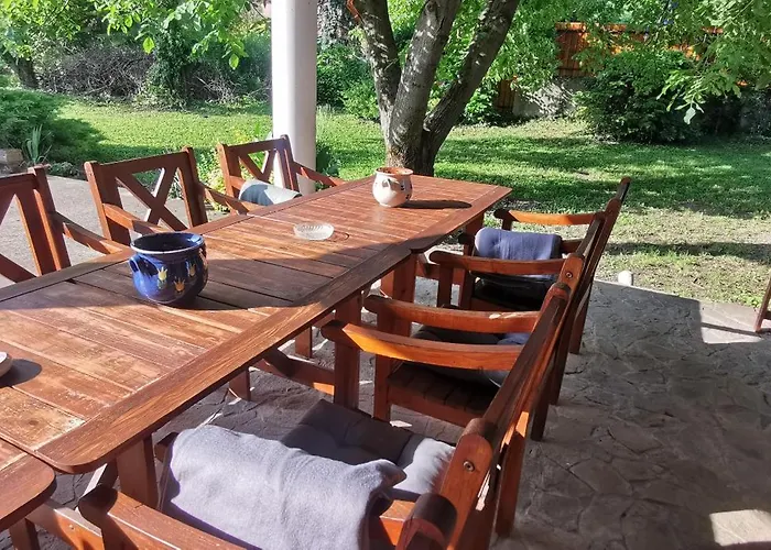 Tulipanos Haz * Velence